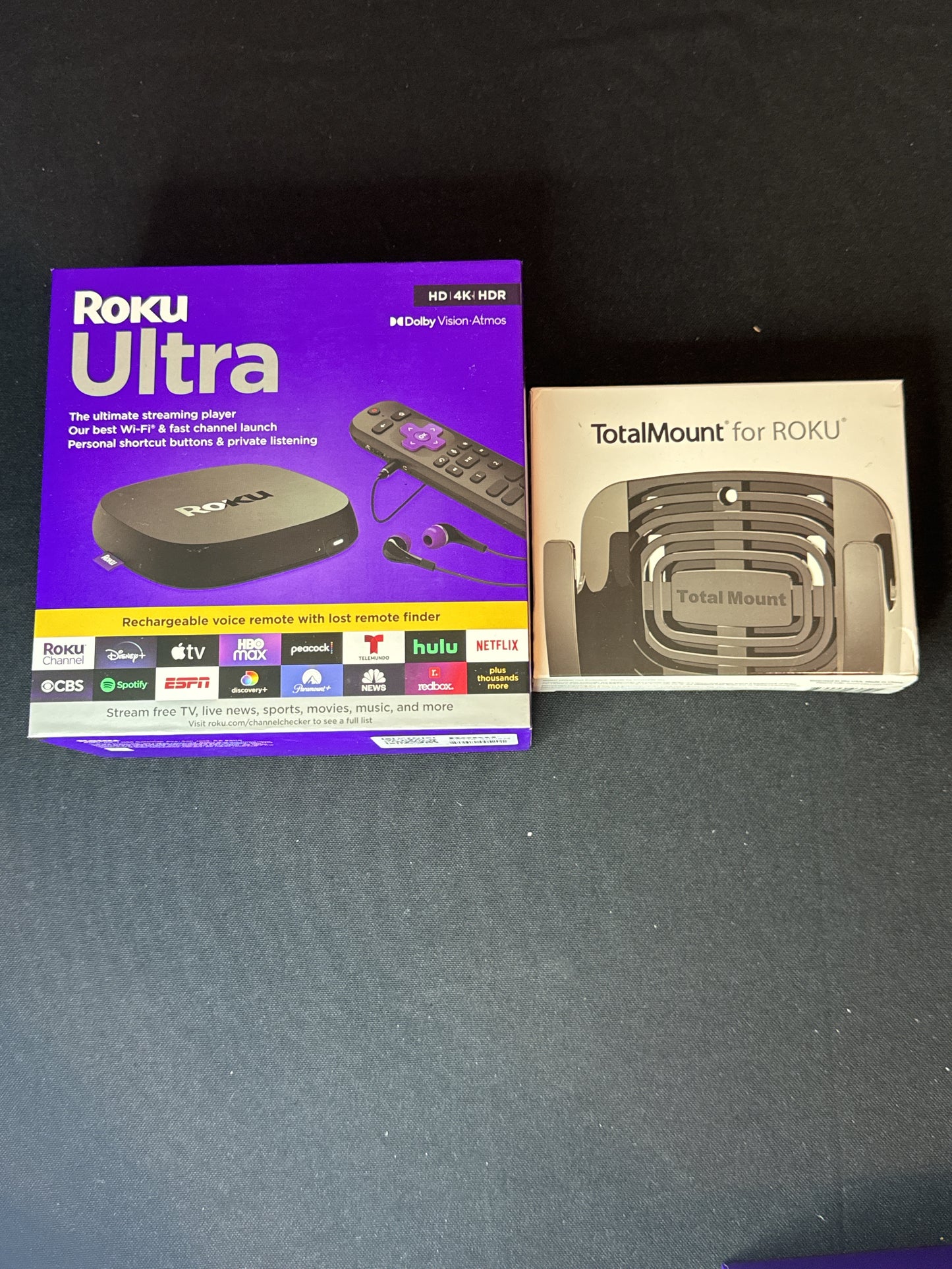 Roku 4802R Ultra 2022 4K/HDR/Dolby Vision Streaming Device and Roku Voice and Total Mount