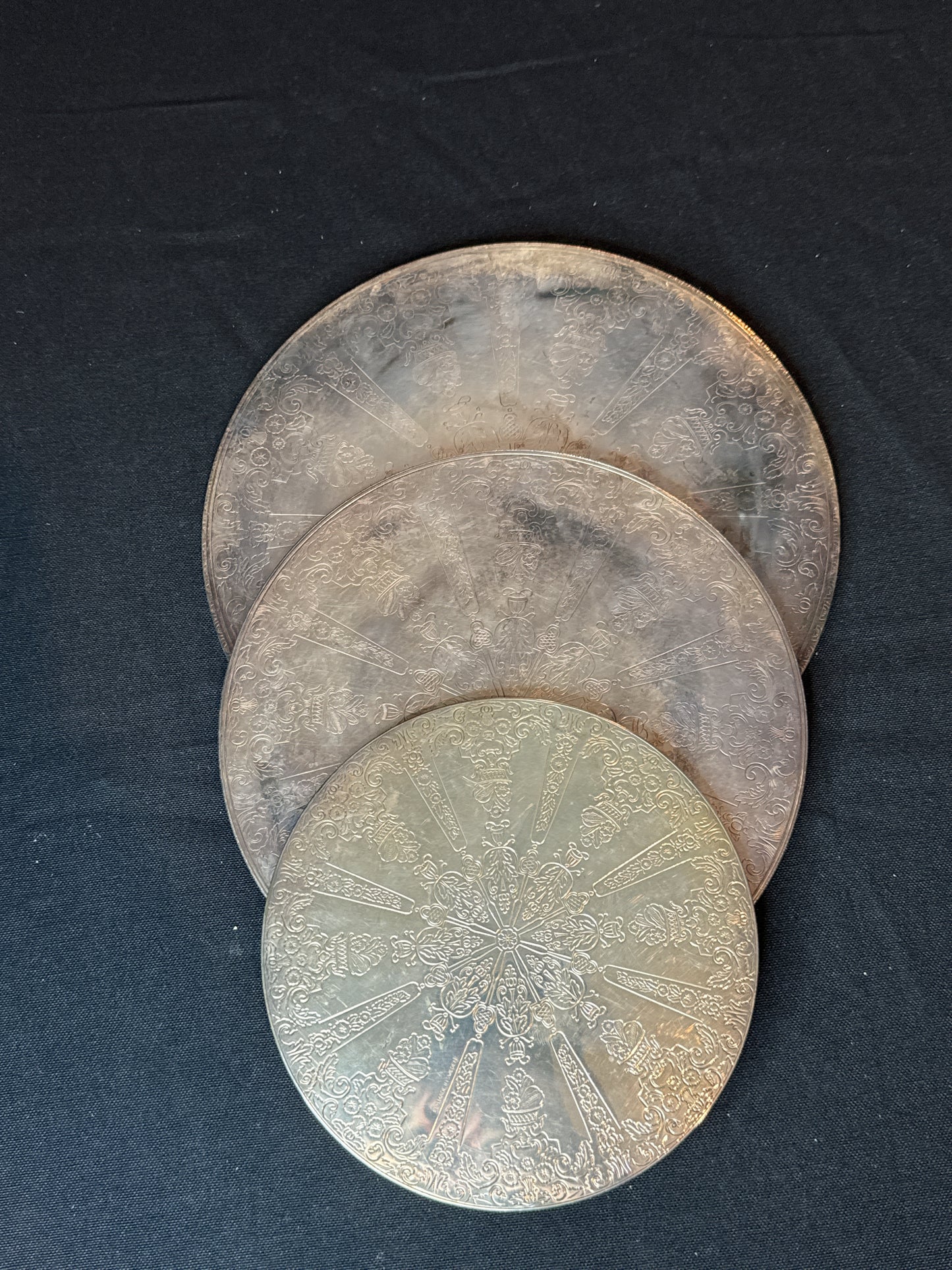 Set of 3 Vintage Silver Plated Round Etched Trivets Hot Pad 8.5", 7.5", 6"