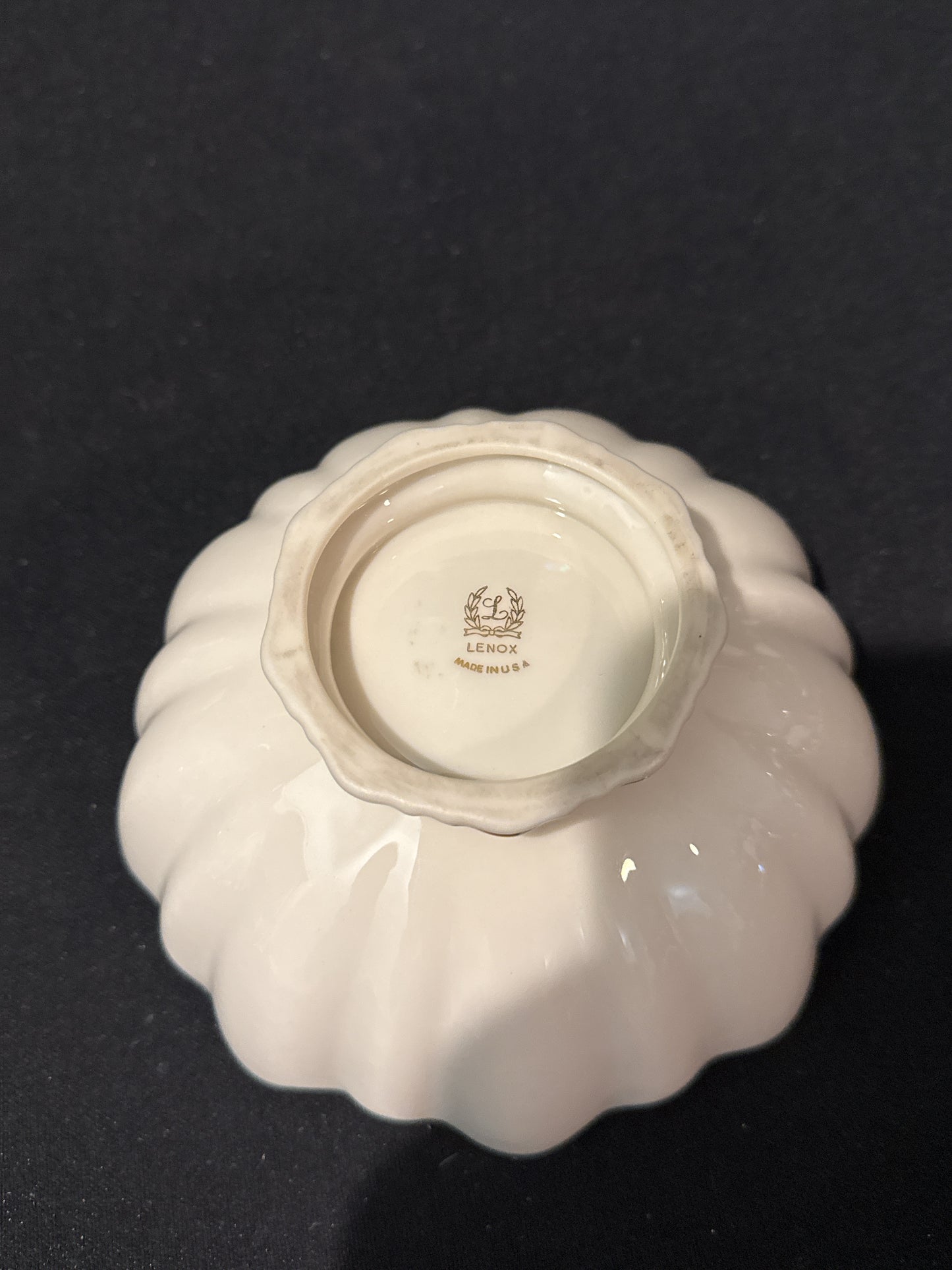 Lenox Porcelain Candy Nut Dish Bowl Gold Trim 6" Wide x 2.75" Tall