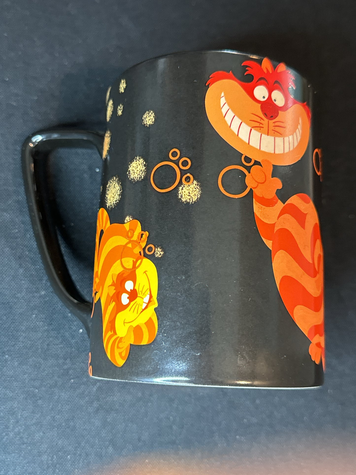 Disney Cheshire Cat Coffee Mug Jumbo 16oz Alice in Wonderland Black Interior New Inventory