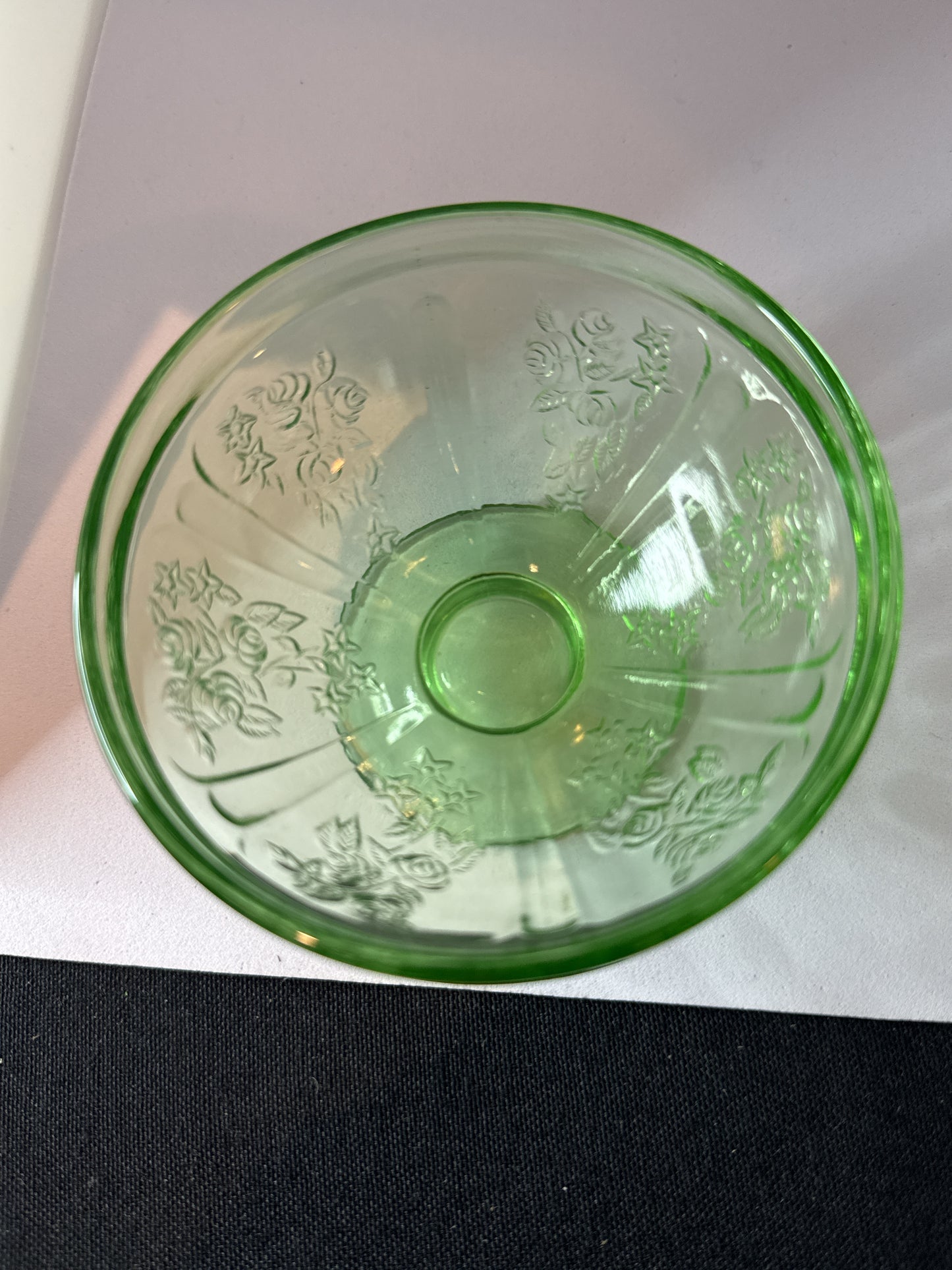 Sharon Green Depression Glass Set of 4 Champagne/Tall Sherbert 2 3/8" Tall Uranium Glows