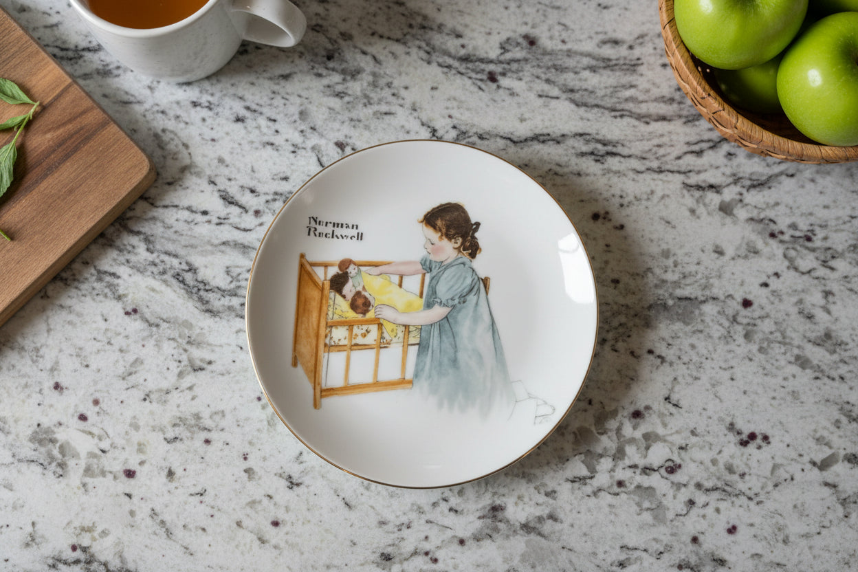 Norman Rockwell Collector's Edition Plate "Sleep Tight" 6 3/8" Wide