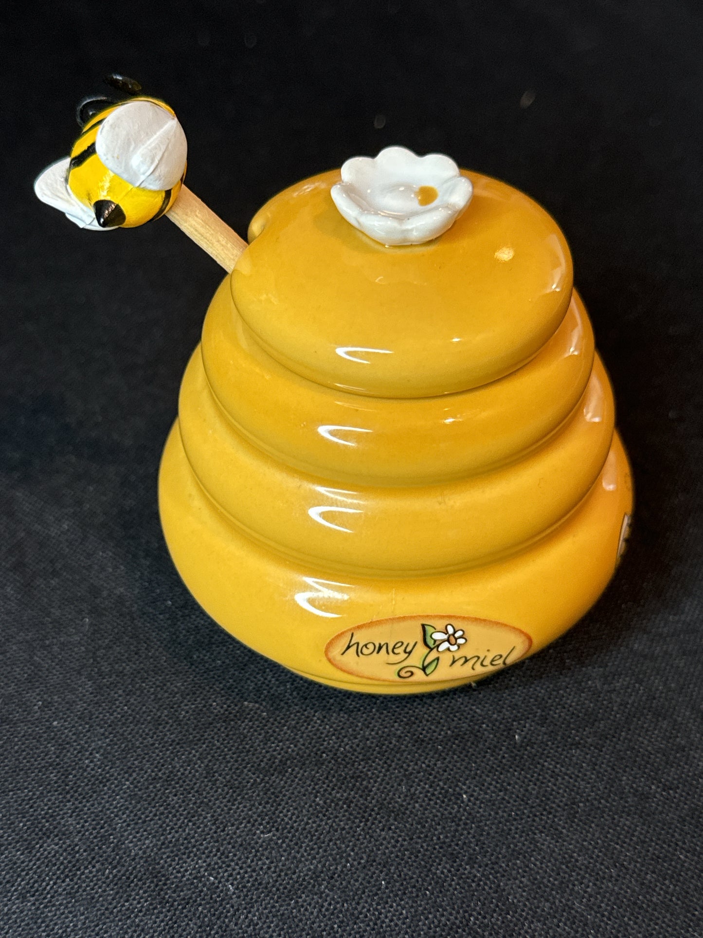 Beehive Honey Miel Pot Jar Ceramic with Wooden Spool Bumble Bee Dipper New