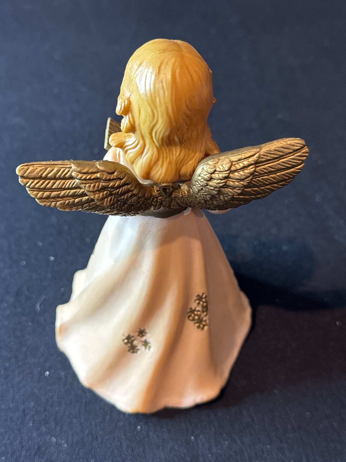 Noelite Candle Light Angel 1981 Tan w/ Gold Accents Merton Co. Working Light 6.25" Tall