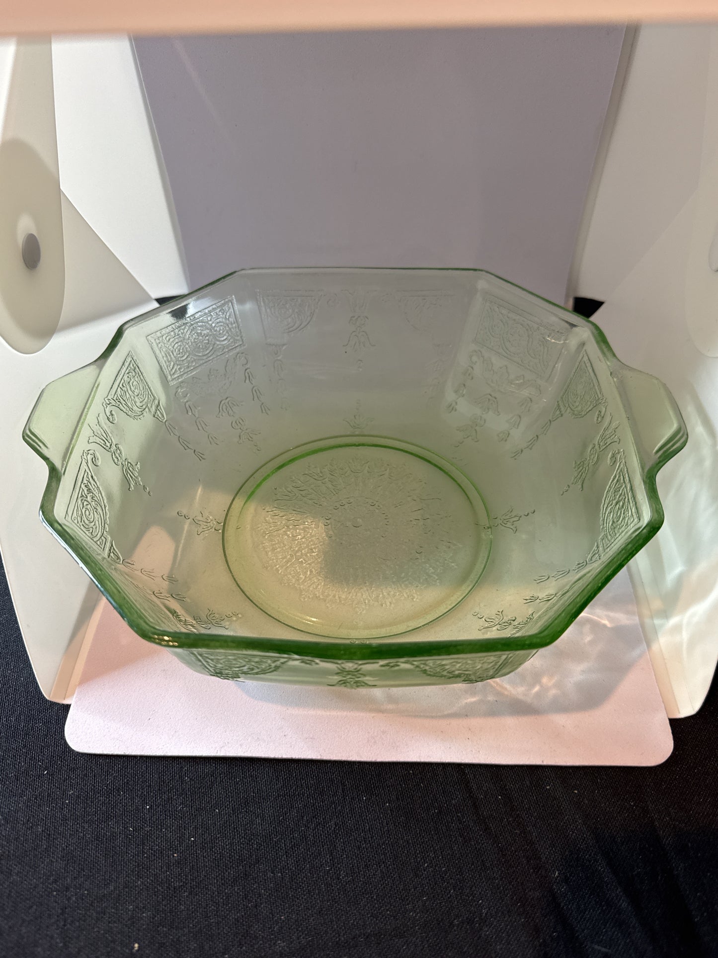 Depression Glass Princess Green 9" Octagonal Salad Serving Bowl Glows Uranium Glass