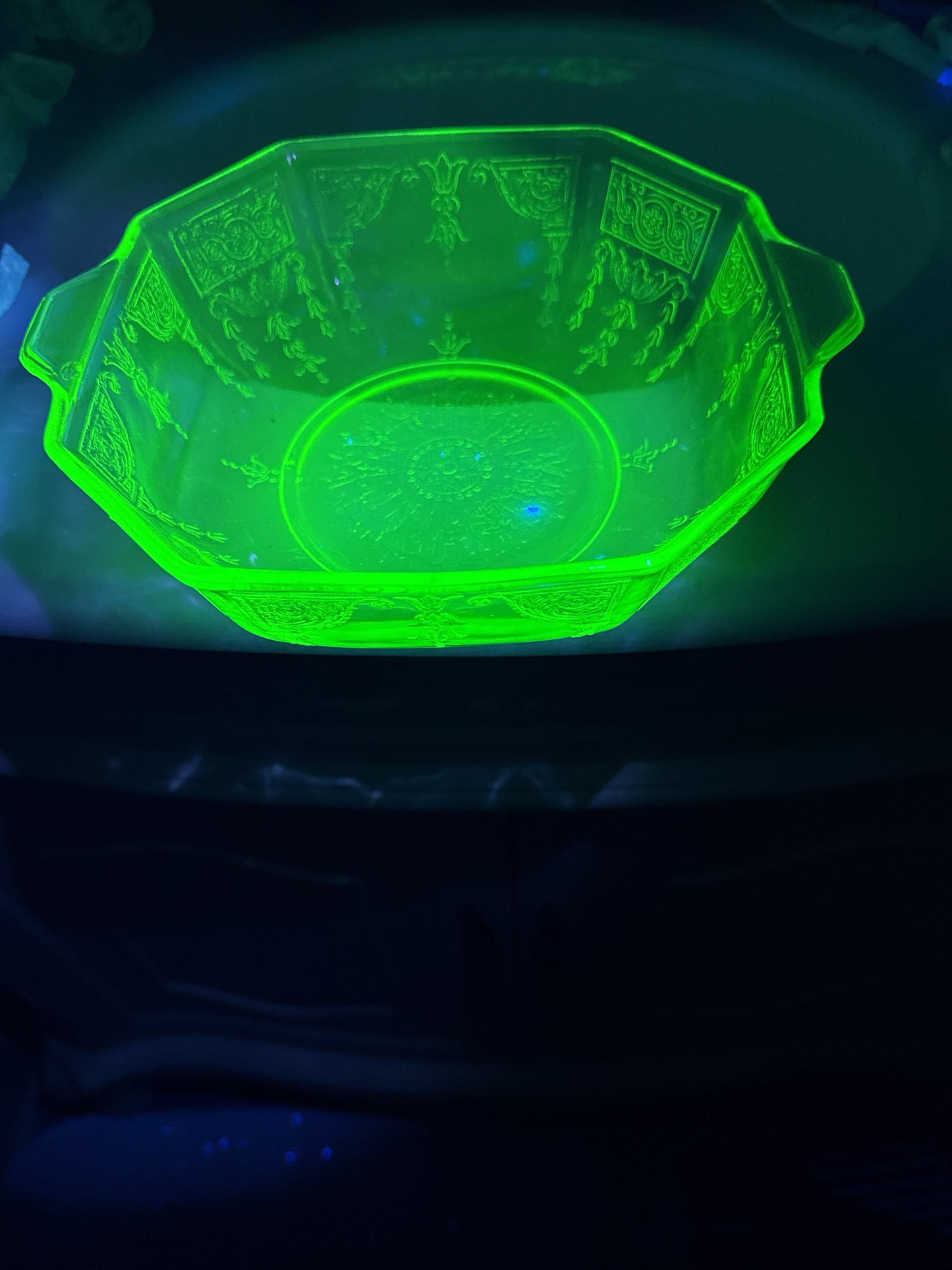 Depression Glass Princess Green 9" Octagonal Salad Serving Bowl Glows Uranium Glass