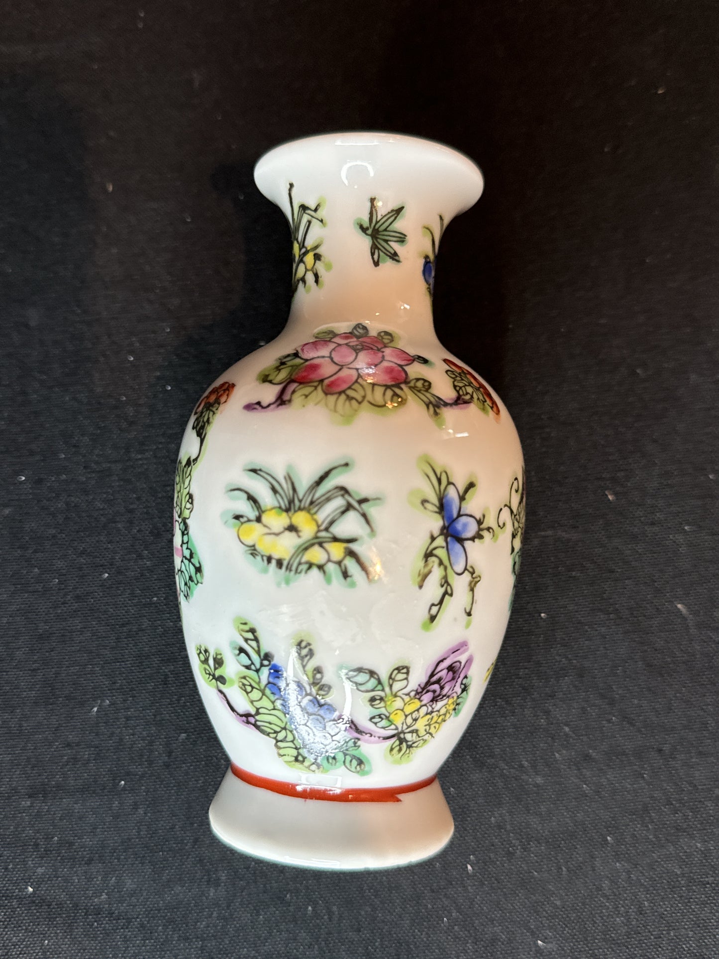 Vintage Japanese Porcelain Vase 5.5" Tall