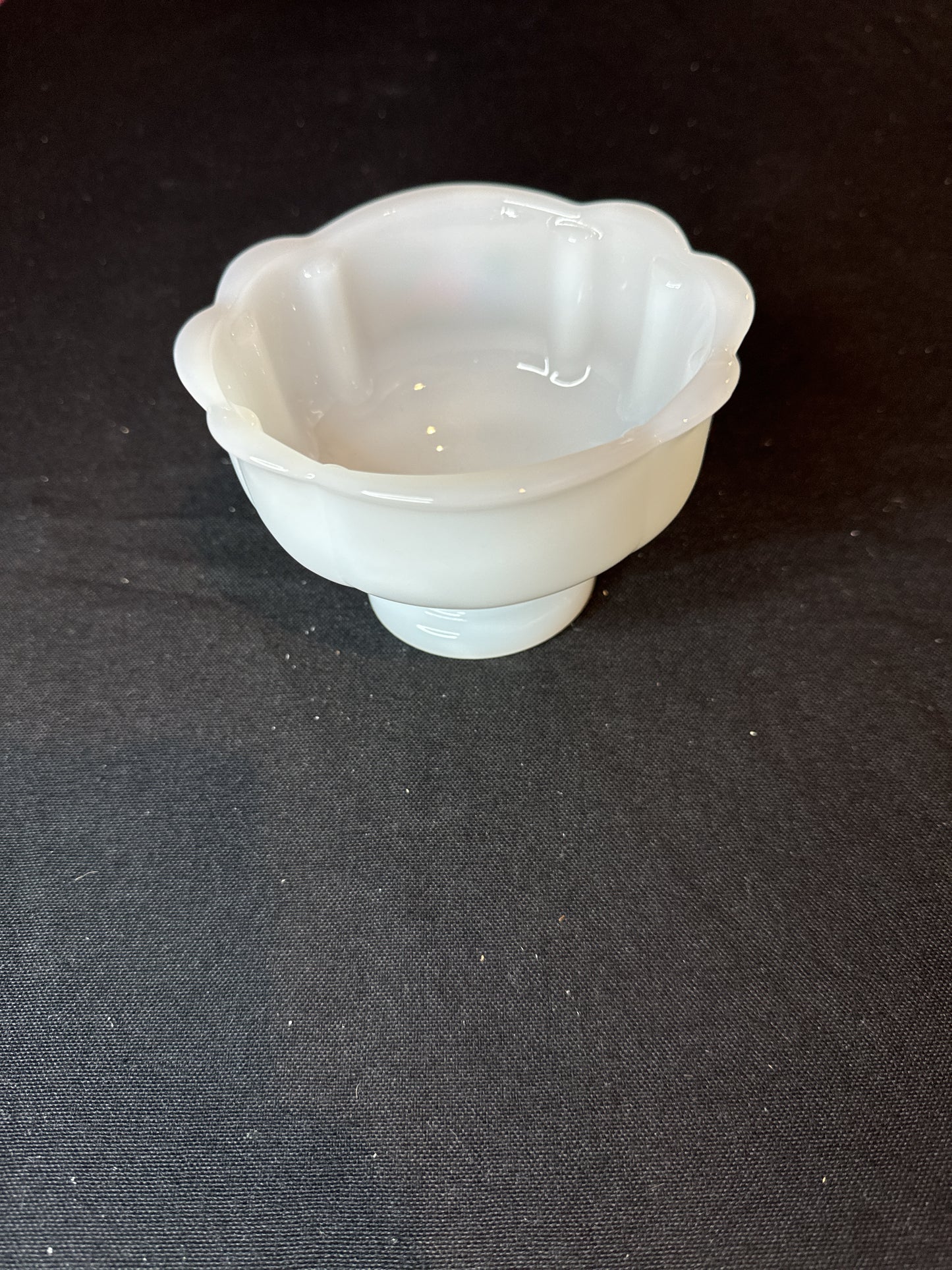 Avon Milk Glass Rose Lilac Floral Pedestal Oval Scalloped Soap or Candy Dish 3.25" Tall