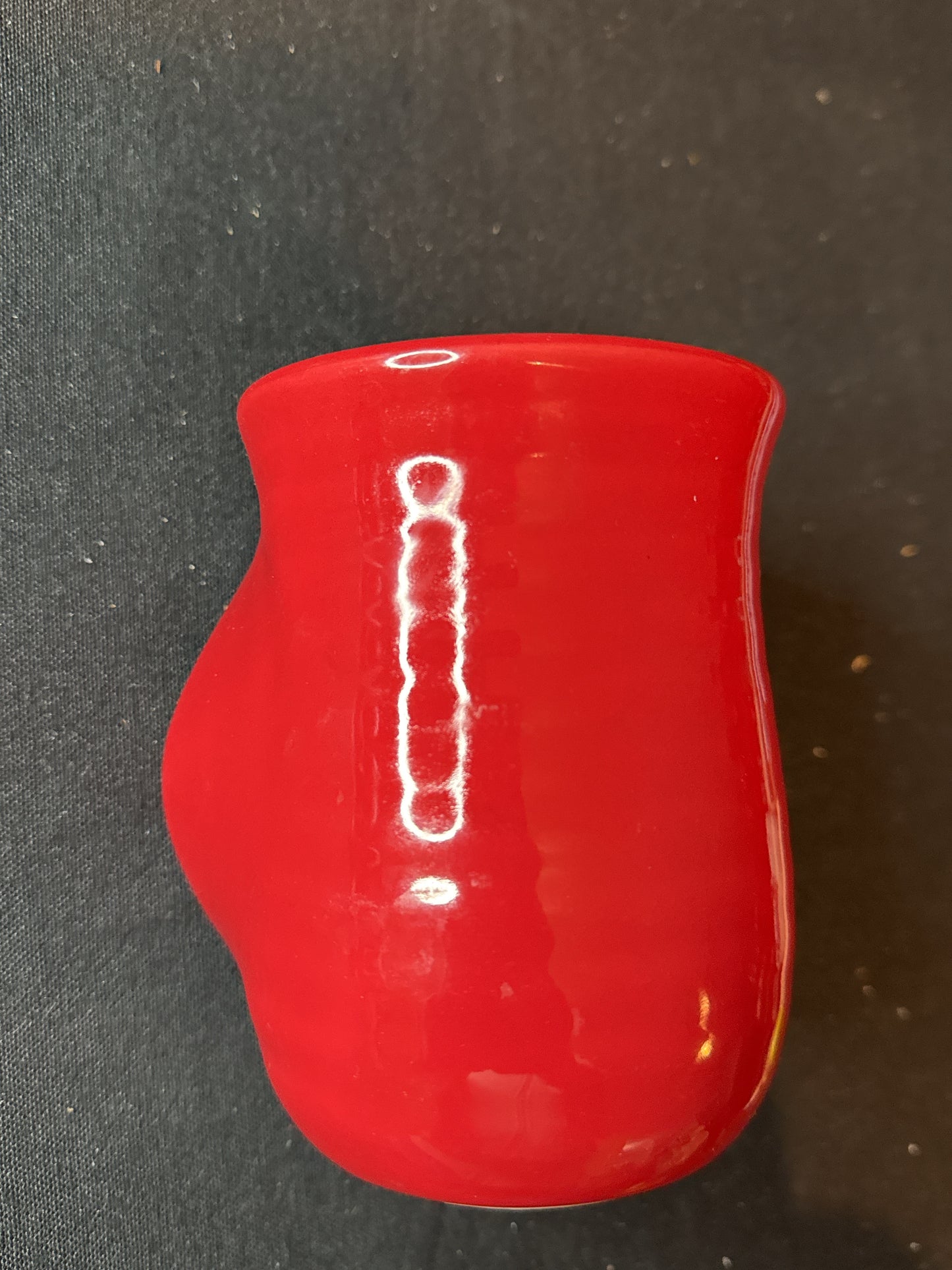 DEI Dennis East Hand Warmer Mug Red Coffee Cup Mug Stoneware Right Hand 5" Tall