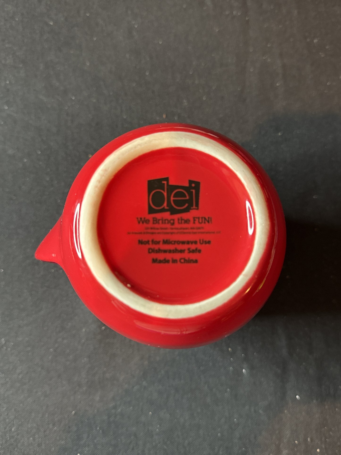 DEI Dennis East Hand Warmer Mug Red Coffee Cup Mug Stoneware Right Hand 5" Tall
