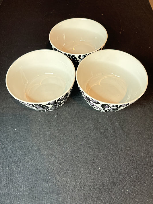 Roscher Chelsea Collection Set of 3 Bowls Black & White Floral Pattern 5.75" Wide 3" High