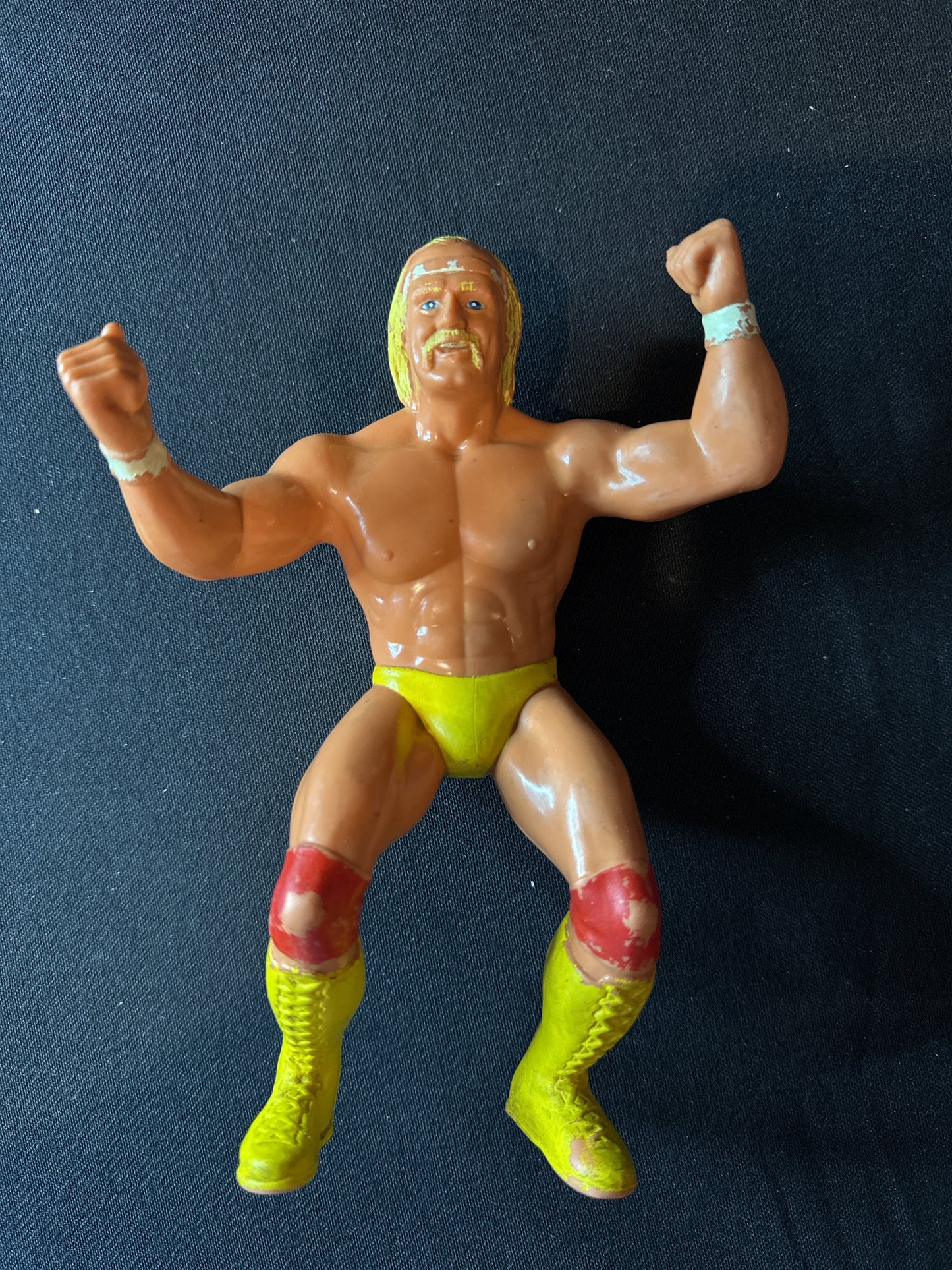 Vintage Hulk Hogan WWF/WWE Rubber LJN Wrestling Figure 1984 Original 8" Tall H