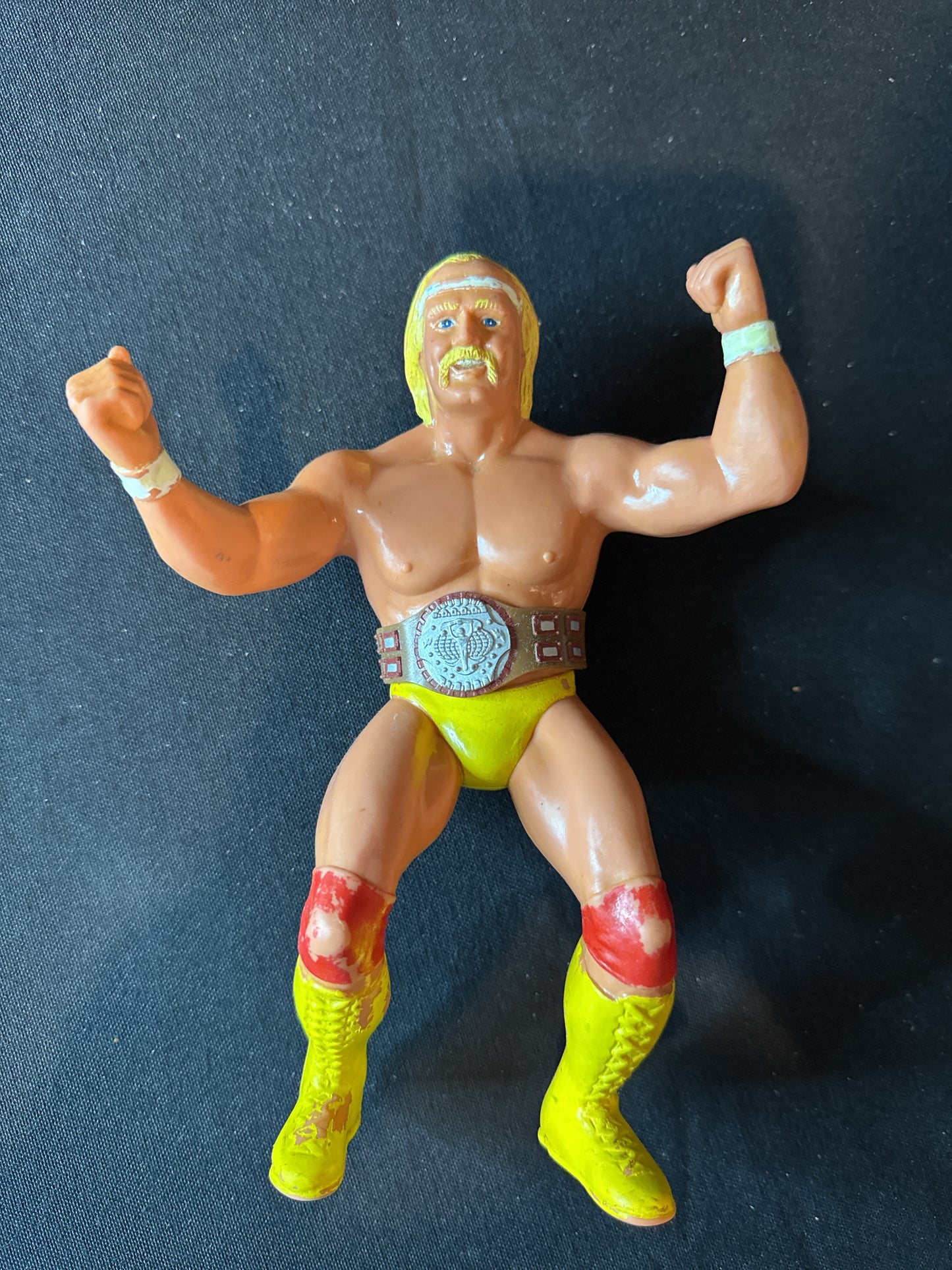 Vintage Hulk Hogan WWF/WWE Rubber LJN Wrestling Figure 1984 Original w/ Belt 8" Tall J