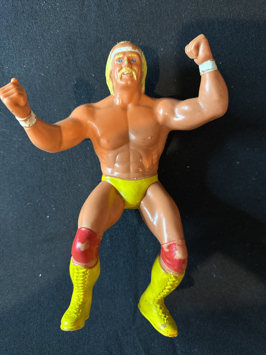 Vintage Hulk Hogan WWF/WWE Rubber LJN Wrestling Figure 1984 Original 8" Tall L