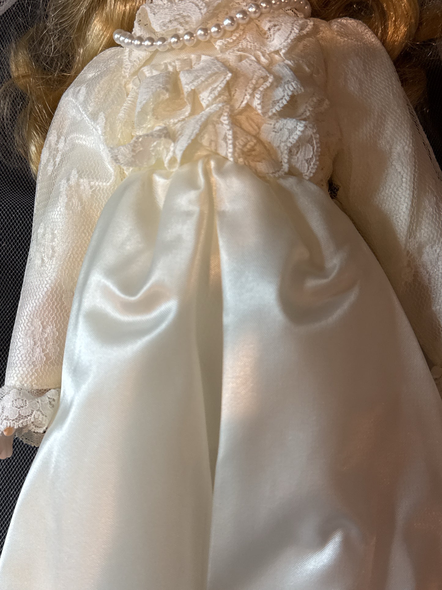 Porcelain Bride Doll The Heritage Mint Collection 16" Tall w/ Stand