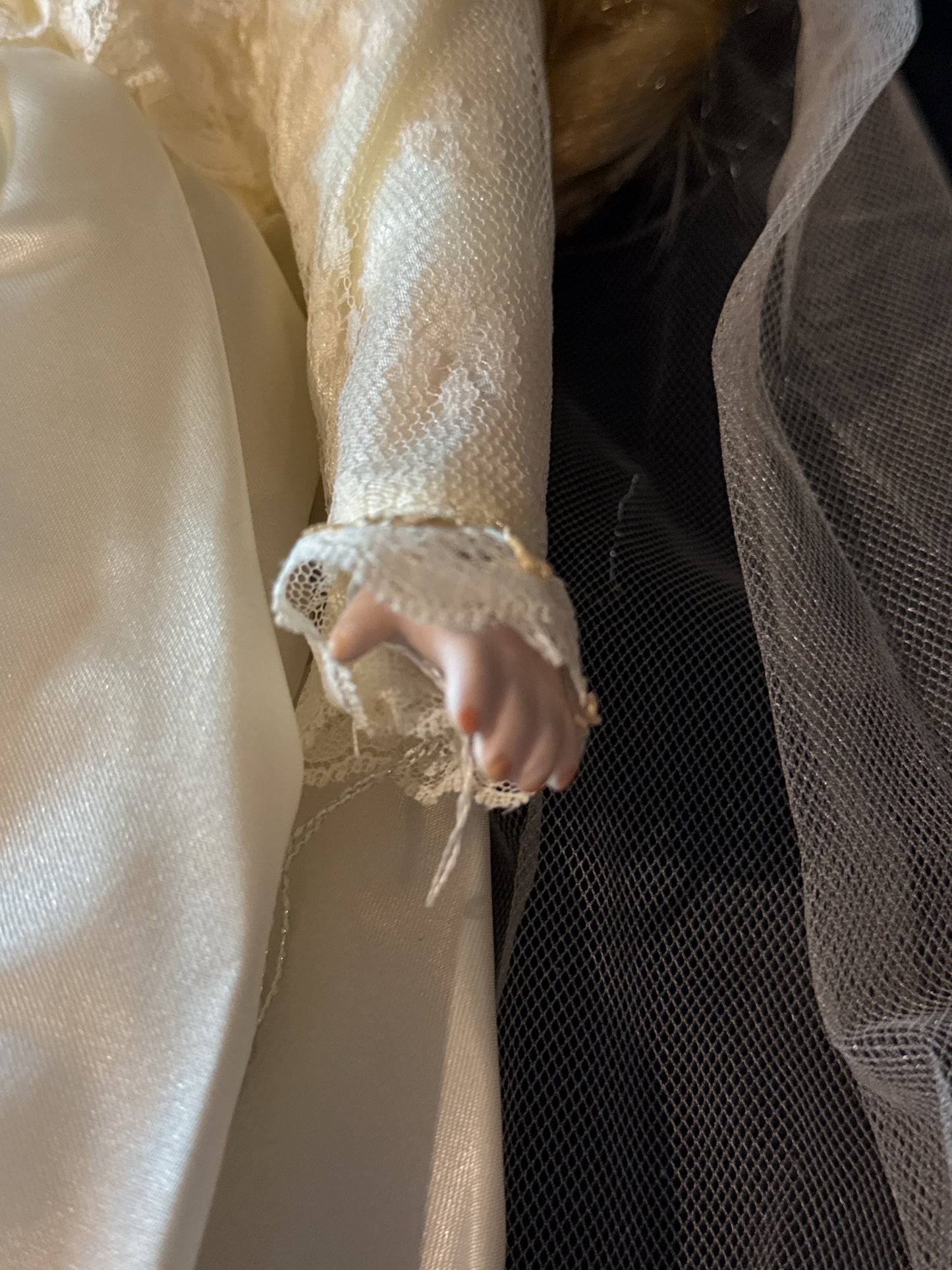 Porcelain Bride Doll The Heritage Mint Collection 16" Tall w/ Stand
