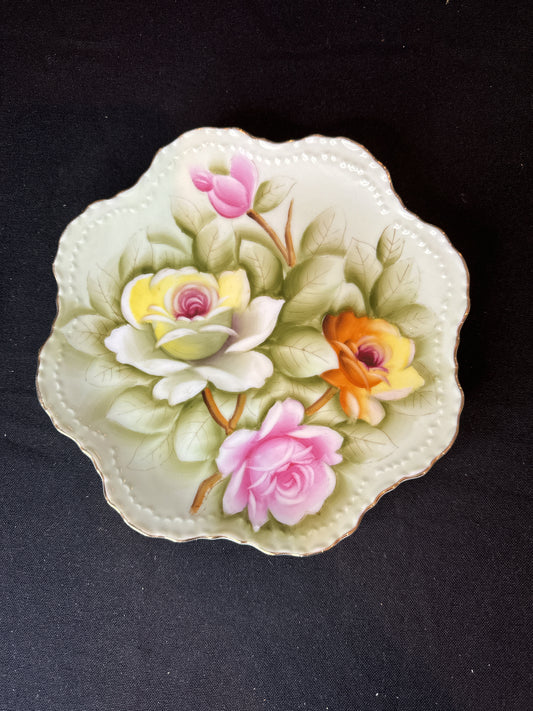 Green Vintage Lefton Hand Painted Plate, Pink & Yellow Roses with Gold Trim 119 8"