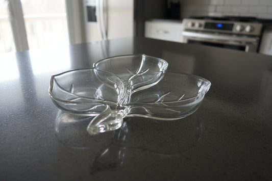Vintage 3 Leaf Pattern Shape Divided Candy Nut Dish Pressed Glass 7" x 6"