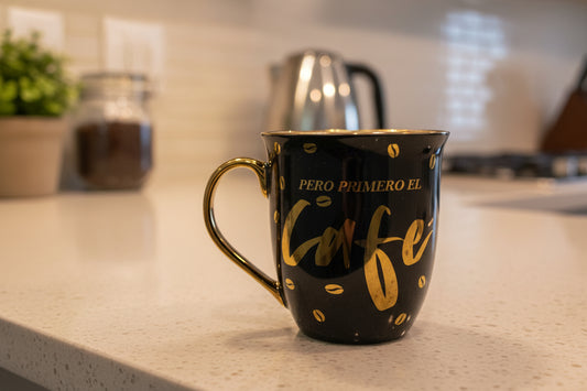 Pero Primero El Cafe Black and Gold Coffee Cup Mug Bilberry Lane 4.25" Tall. New