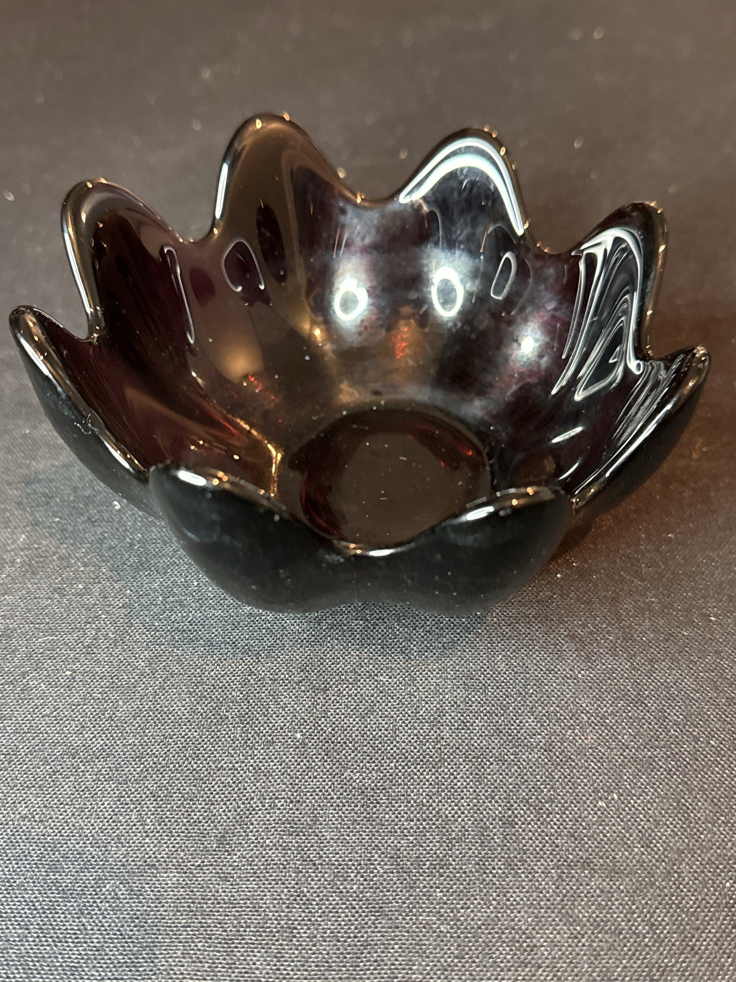 Blenko Art Glass Scalloped Lotus Eight Petal Amethyst Bowl Signed Richard Blenko 2000