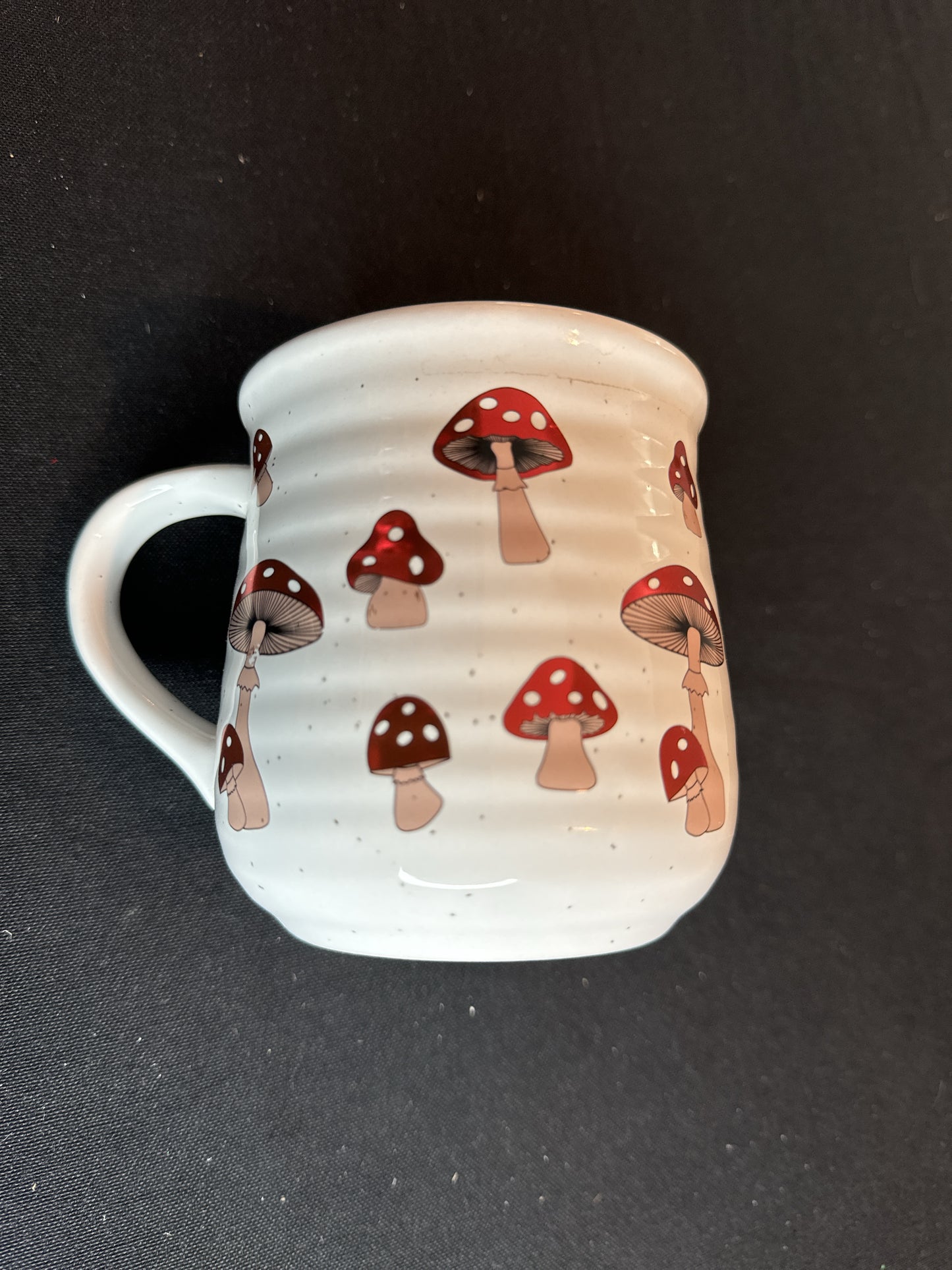 Red & White Mushroom Coffee Mug/Cup w/ Red Interior 4.25" Tall New Inventory