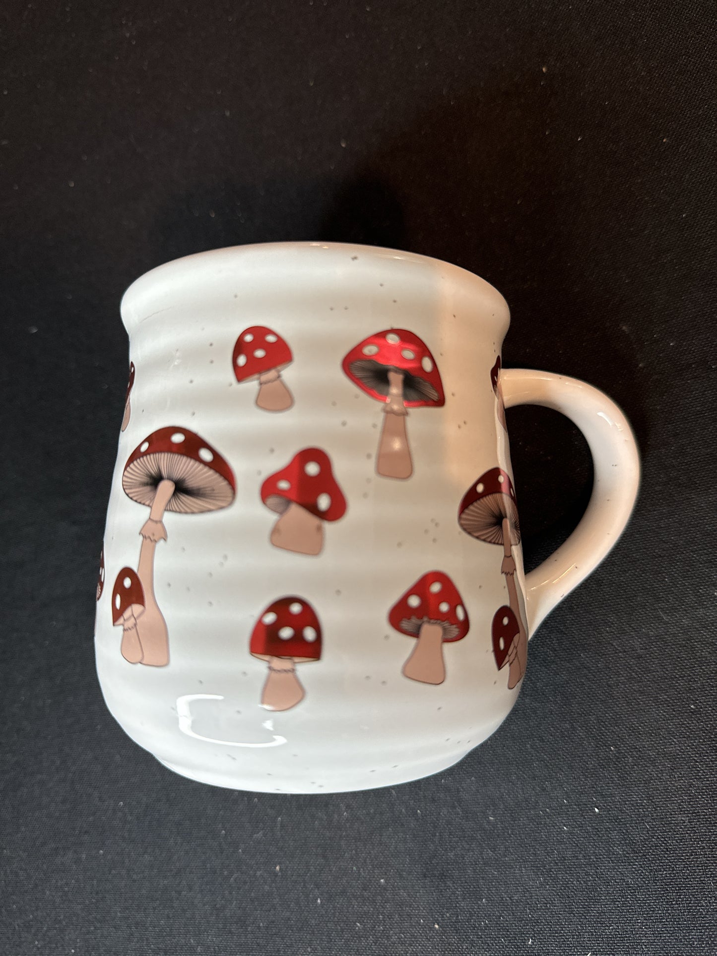 Red & White Mushroom Coffee Mug/Cup w/ Red Interior 4.25" Tall New Inventory