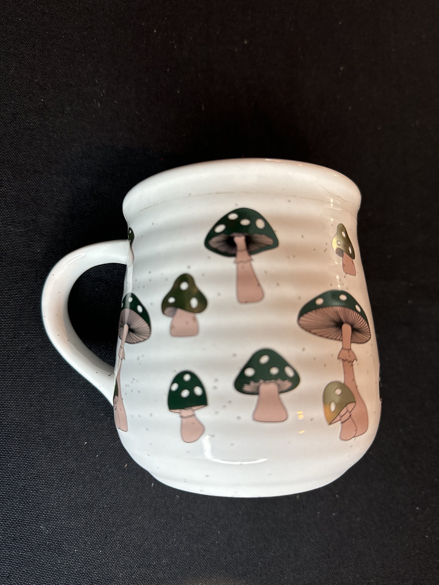 Green & White Mushroom Coffee Mug/Cup w/ Green Interior 4.25" Tall New Inventory