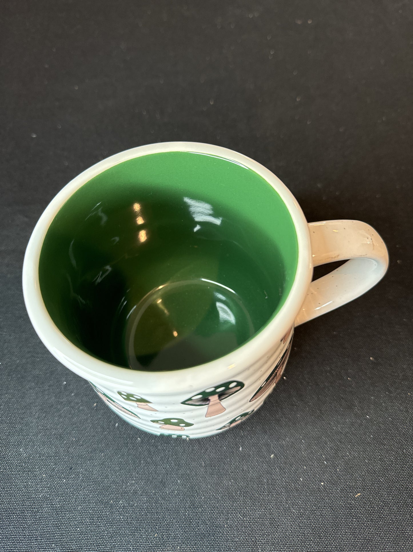 Green & White Mushroom Coffee Mug/Cup w/ Green Interior 4.25" Tall New Inventory