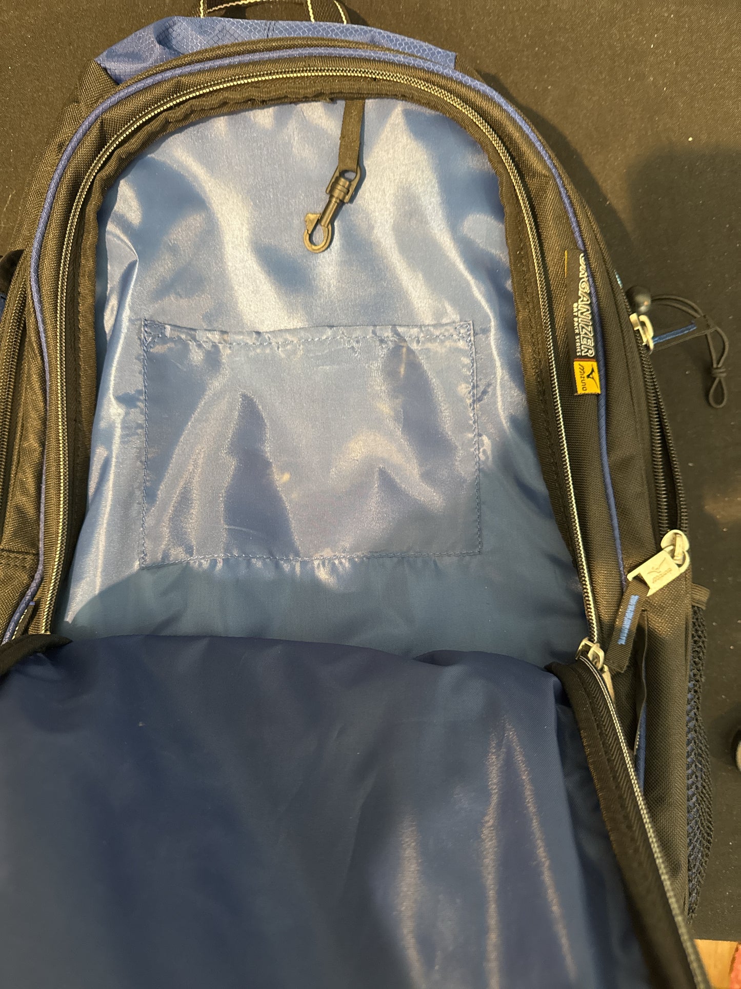 Mizuno Organizer Bat Pack Backpack 2 Bat Sleeves w/ Adjustable Straps Embroidered