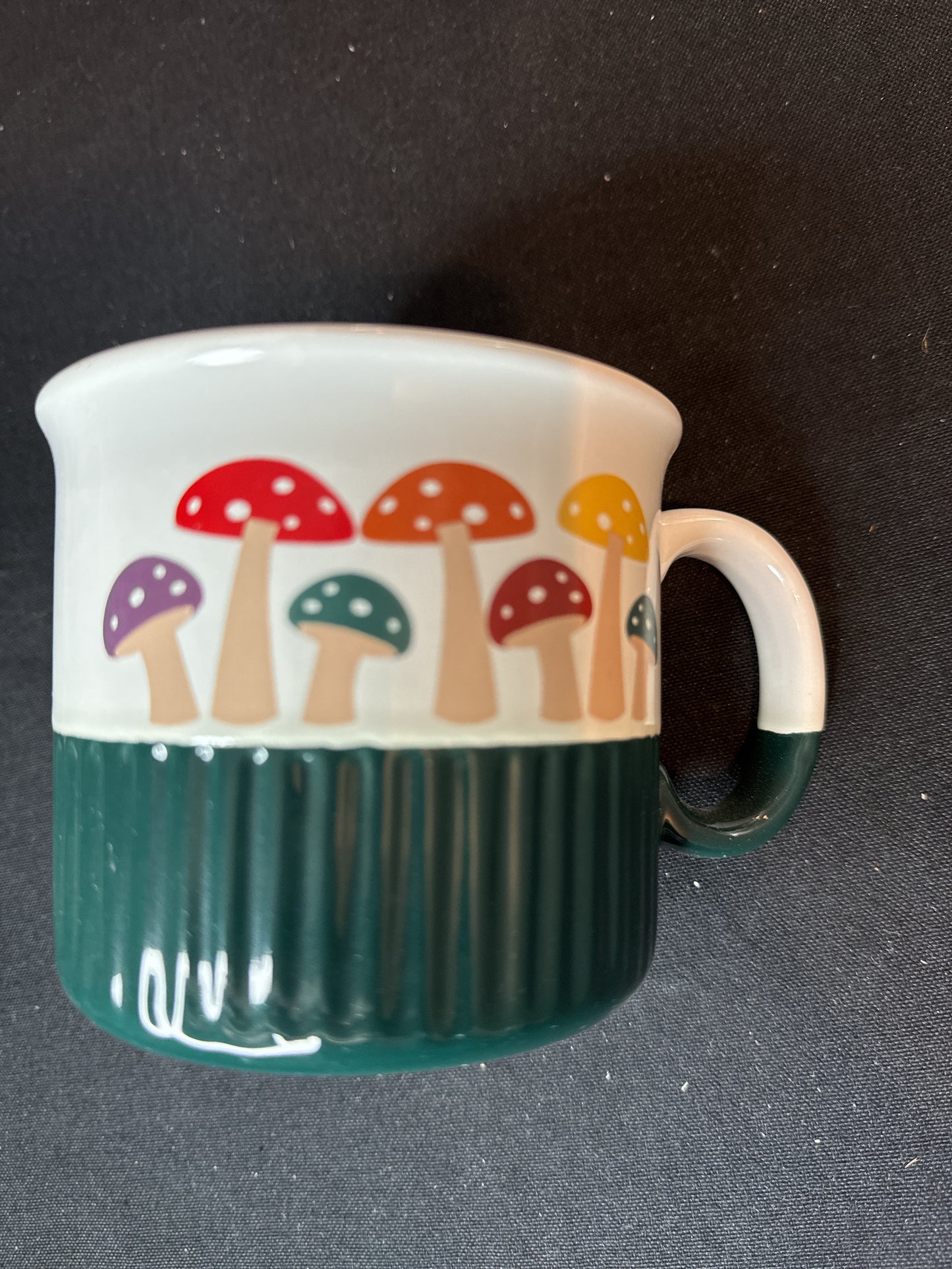 Green Mushroom Coffee Mug/Cup w/ Green Interior 3.75" Tall New Inventory