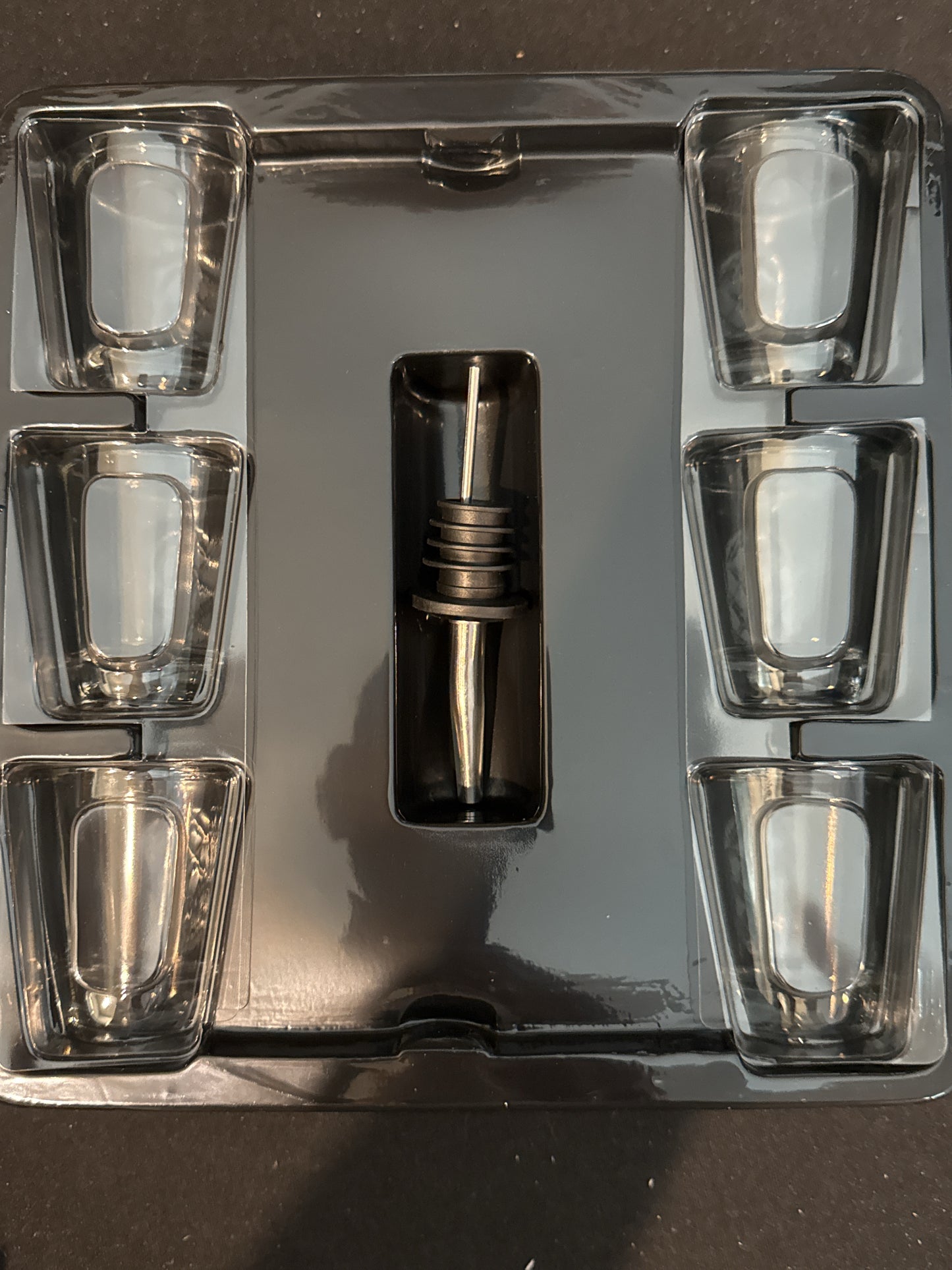 Shots Book & Kit 6 Shot Glasses & Speed Pourer New in Box