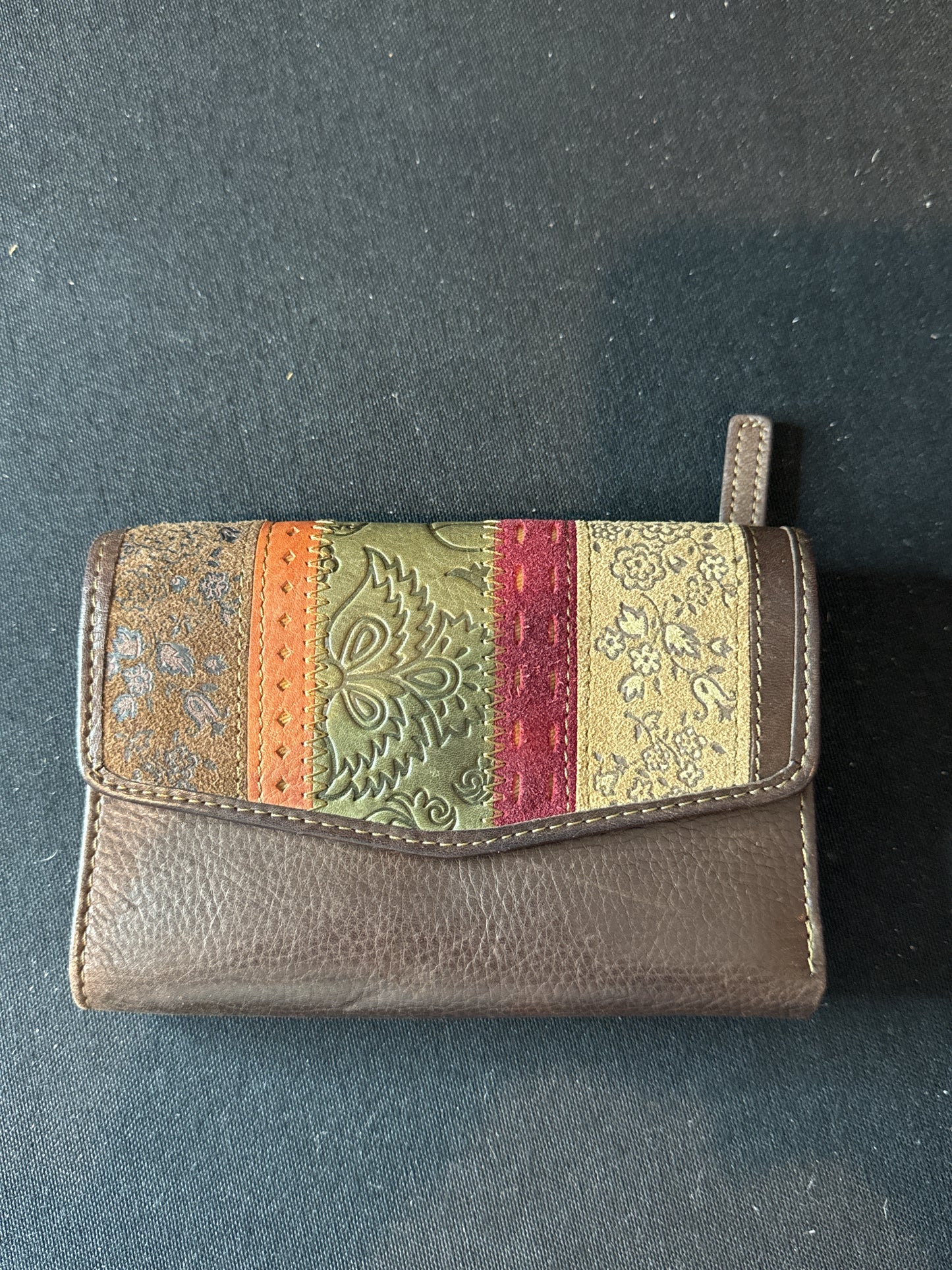 Fossil Dark Brown Leather Wallet 5 5/8" W x 4" Tall Contains 12 Credit Card ID Slots