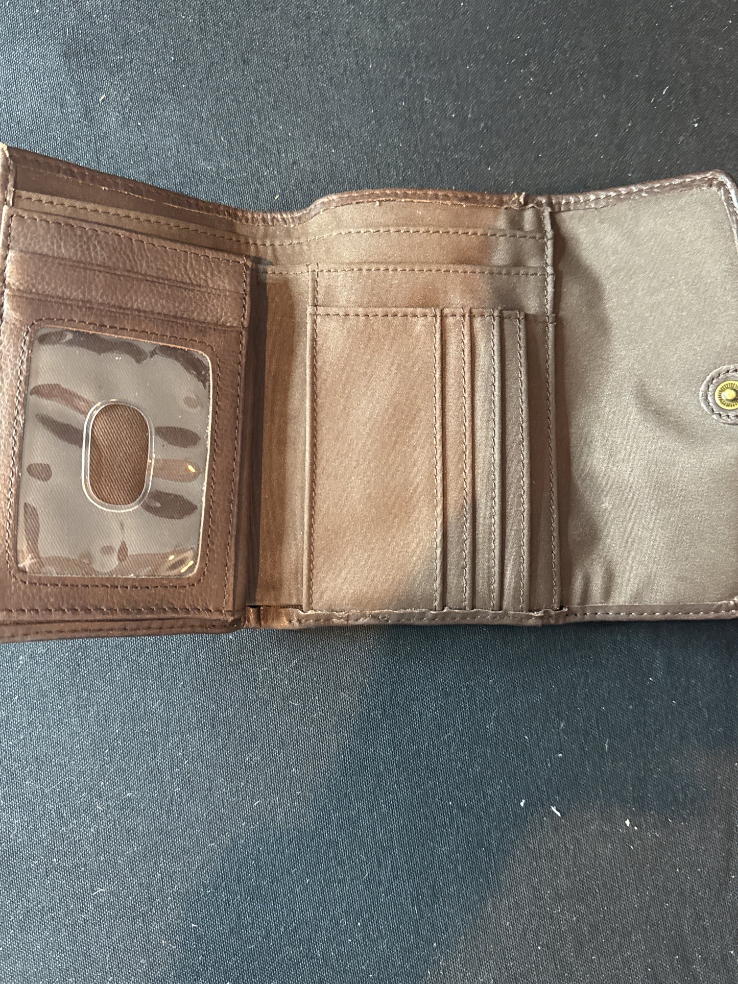 Fossil Dark Brown Leather Wallet 5 5/8" W x 4" Tall Contains 12 Credit Card ID Slots