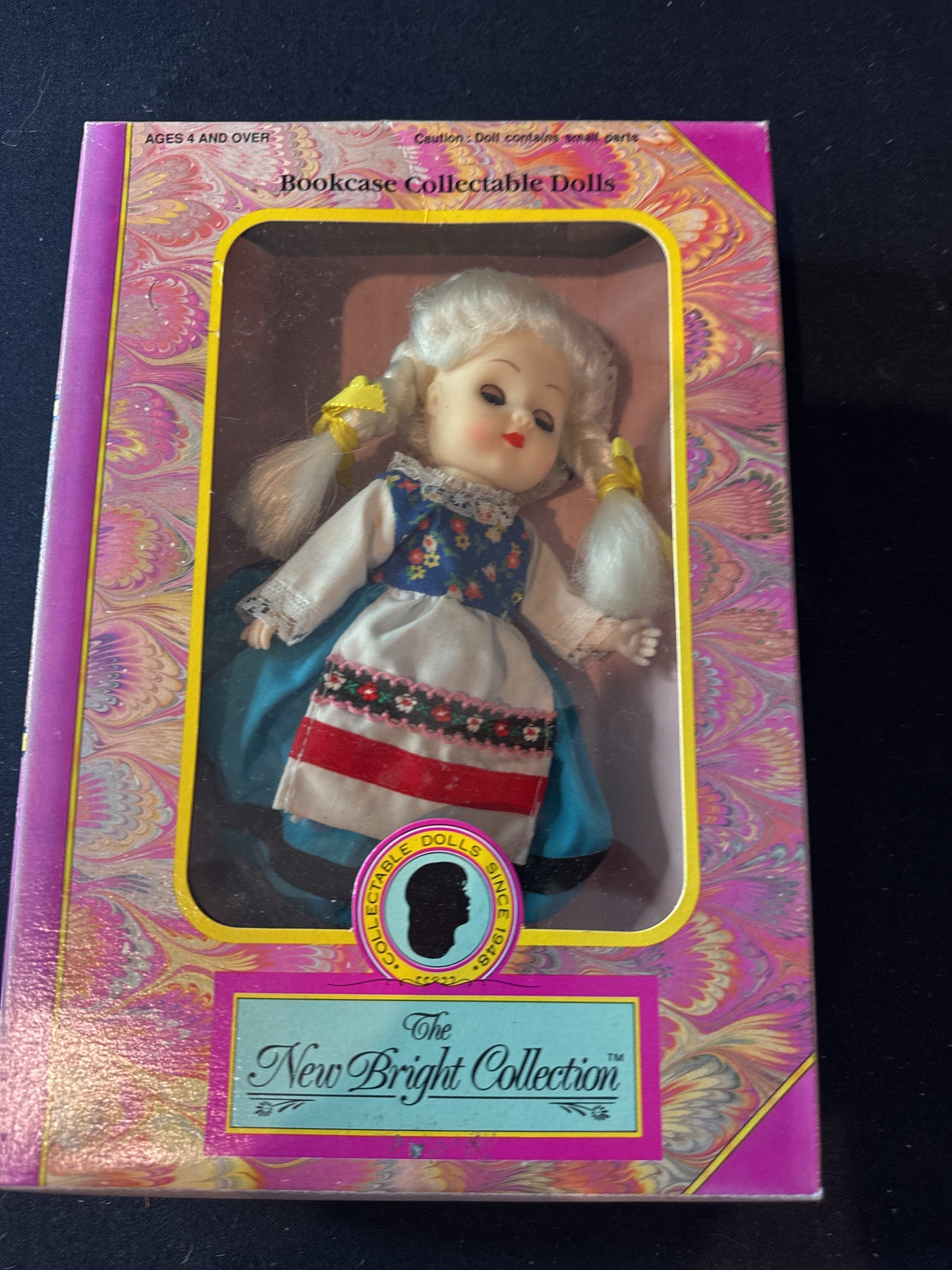 Bookcase Collectable Doll The New Bright Collection No. 900 Holland 1992