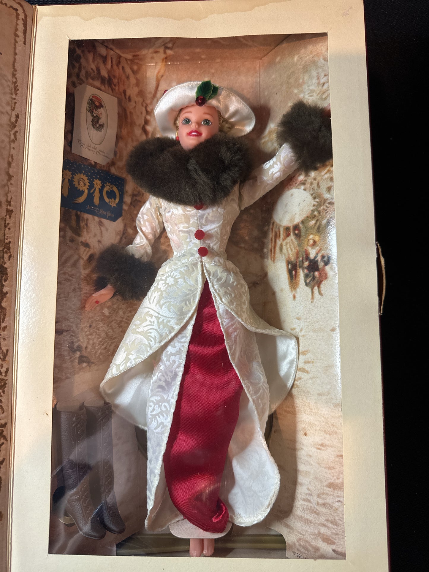 Barbie Hallmark Special Edition Holiday Memories Barbie Doll Mattel 1995 New in Box