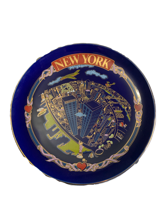 New York Twin Towers Midnight Blue w/Gold Trim 9 Inch Collectors Plate