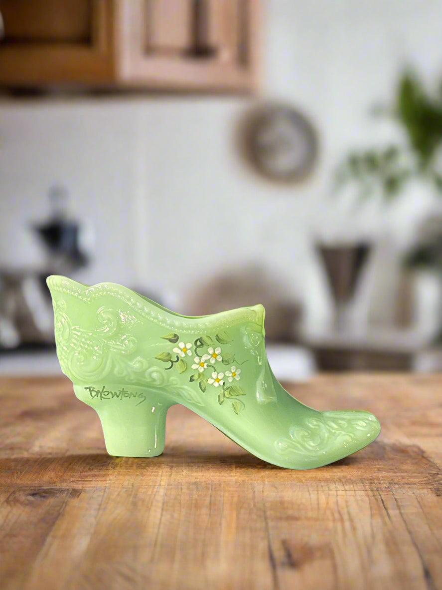 Mosser Jadeite Green Glass Slipper Cambridge Ohio Painter Signed on Heel 4.5" Long