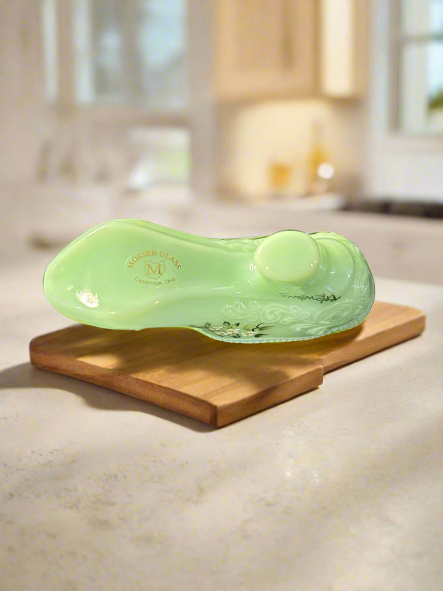 Mosser Jadeite Green Glass Slipper Cambridge Ohio Painter Signed on Heel 4.5" Long