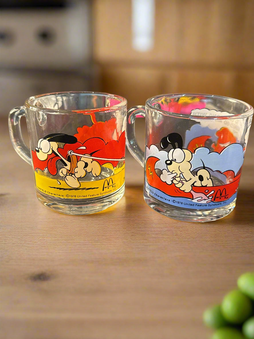 Garfield and Odie Clear Glass Coffee Mugs (2) Jim Davis Vintage McDonalds