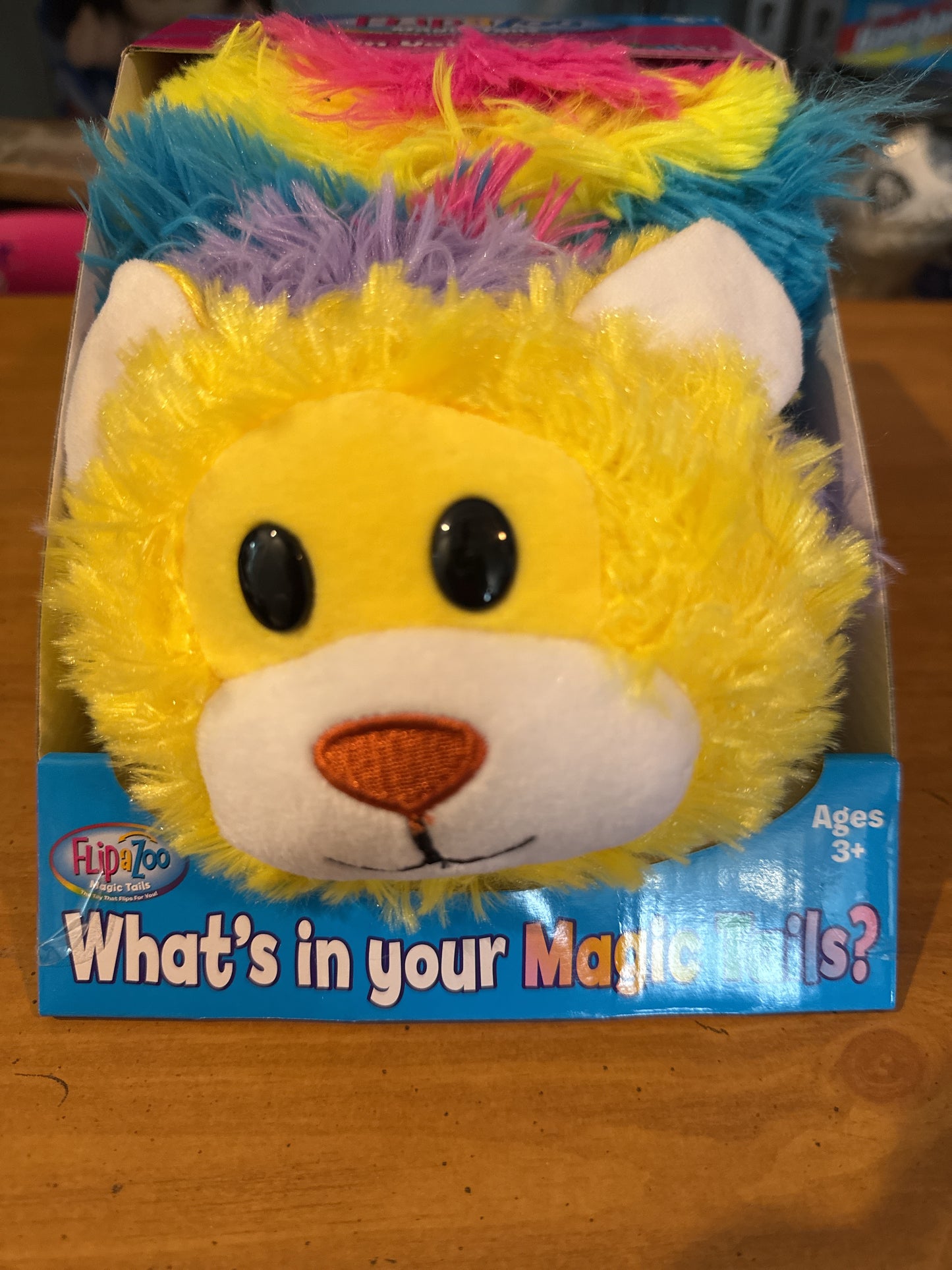 Flip A Zoo Magic Tails Yellow Lion to White Unicorn New in Box