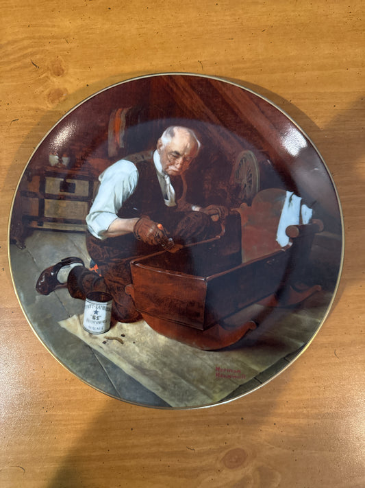 Knowles Norman Rockwell "Grandma's Gift" Collector's Plate 8.5" Wide Plate # 6071N