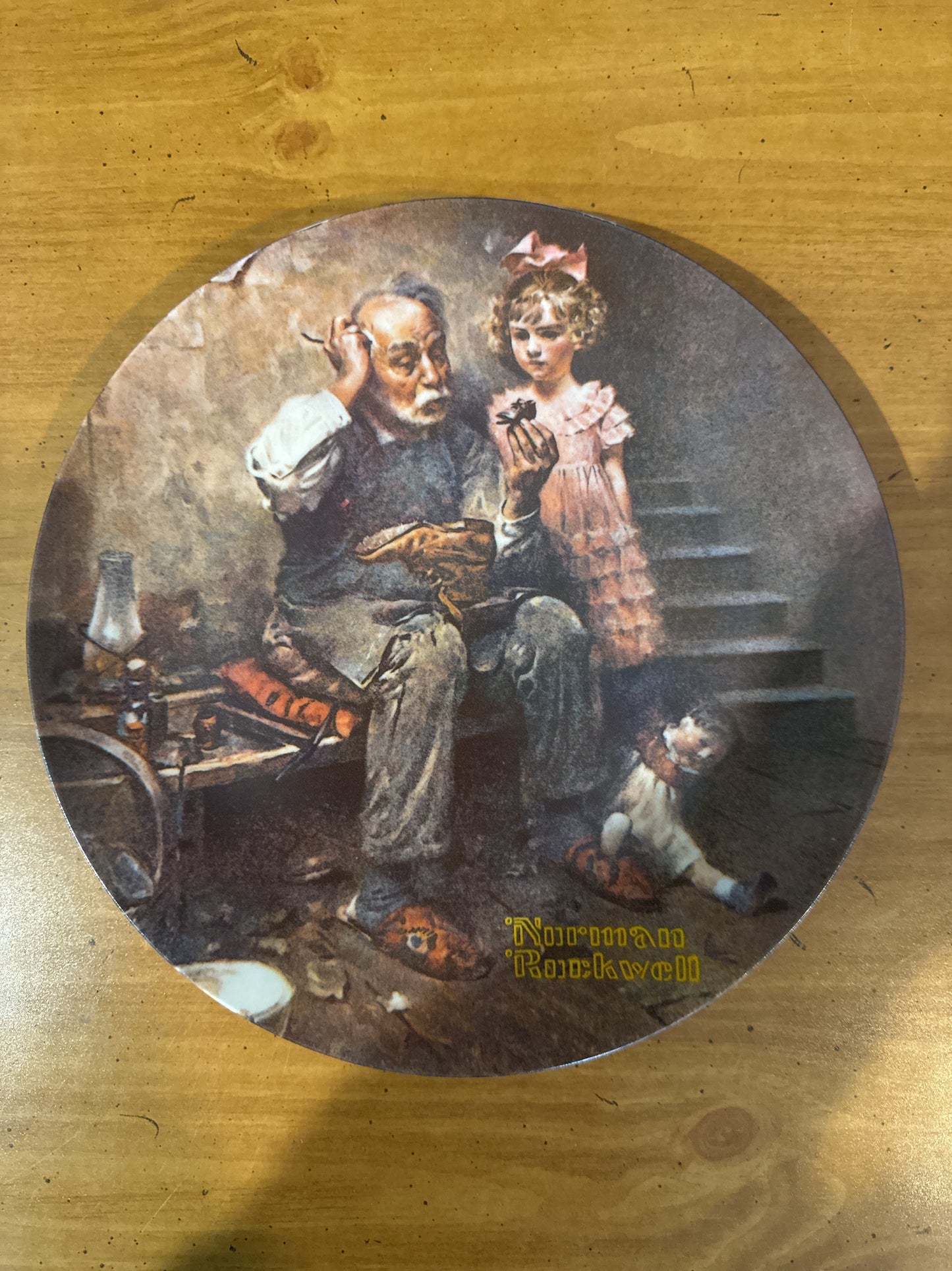 Knowles Norman Rockwell "The Cobbler" Collector's Plate 8.5" Wide Plate # 3123G