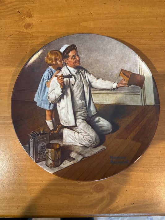 Knowles Norman Rockwell "The Painter" Collector's Plate 8.5" Wide Plate # F7118
