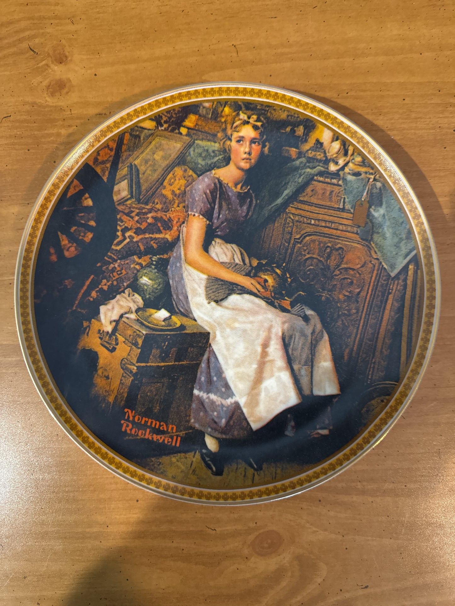 Knowles Norman Rockwell "Dreaming In The Attic" Collector's Plate 8.5" Wide Plate # 7515U