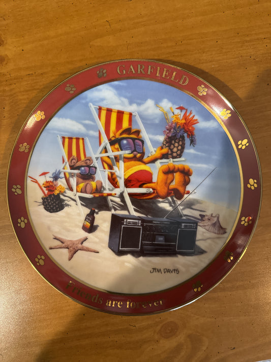 Garfield Collector's Plate by Danbury Mint "Friends Are Forever" 8.25" Wide Plate #I1886 Jim Davis