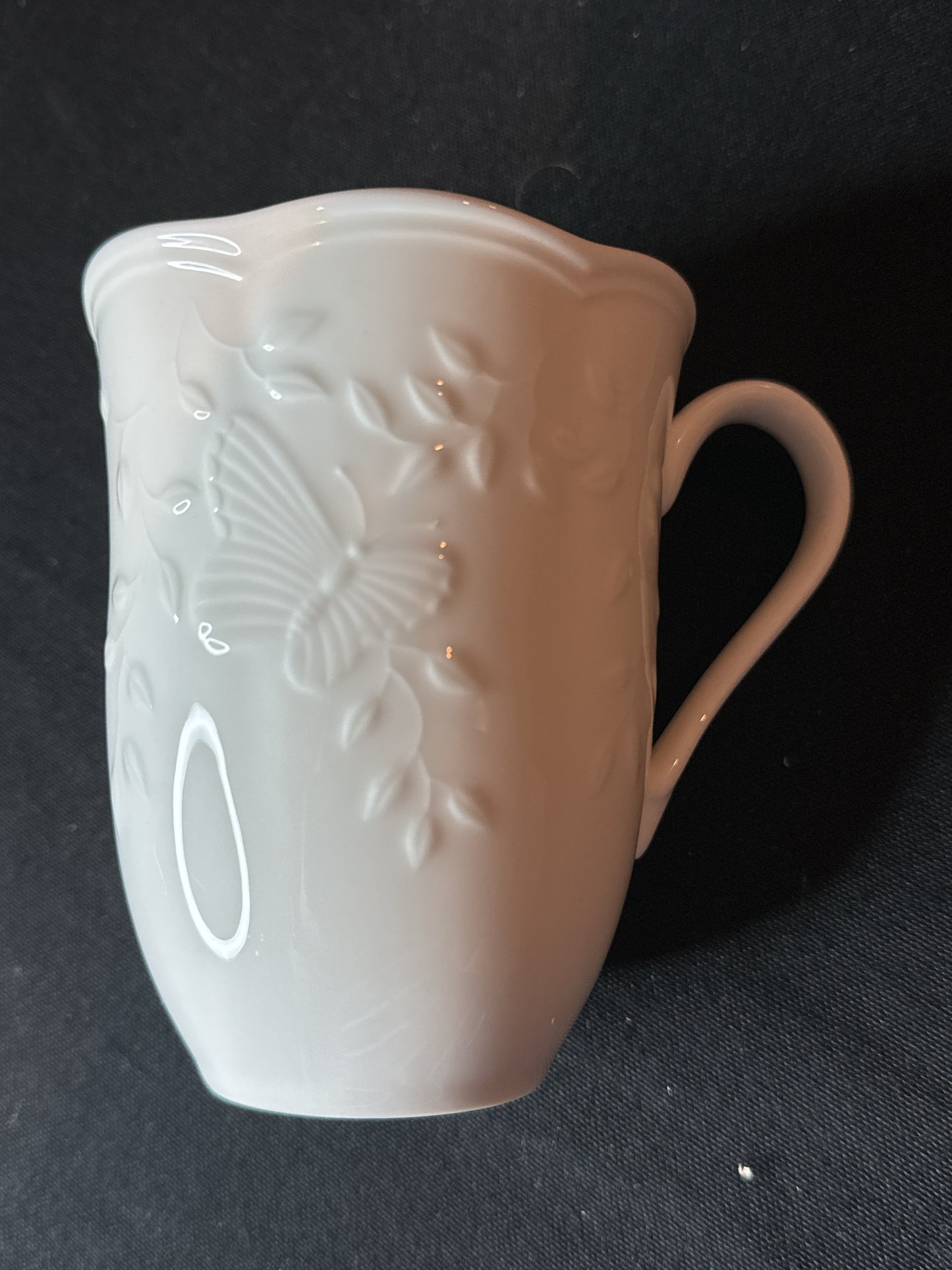 Set of 4 Lenox Butterfly Meadow Cloud Coffee Mugs Embossed Butterfly Scene 12 oz