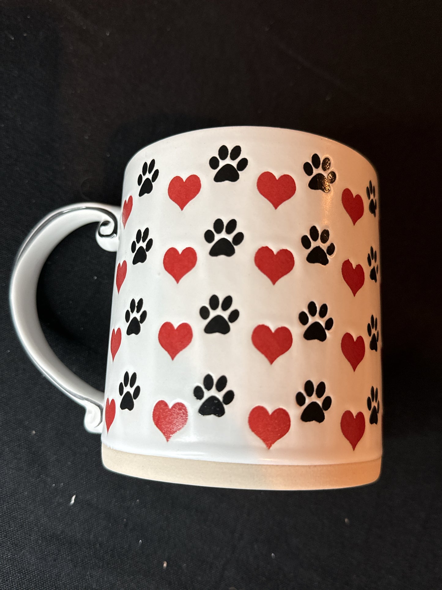 Spectrum Designz Mug "Dog Mom" Engraved Heart & Paws Red, Black & White 18oz New