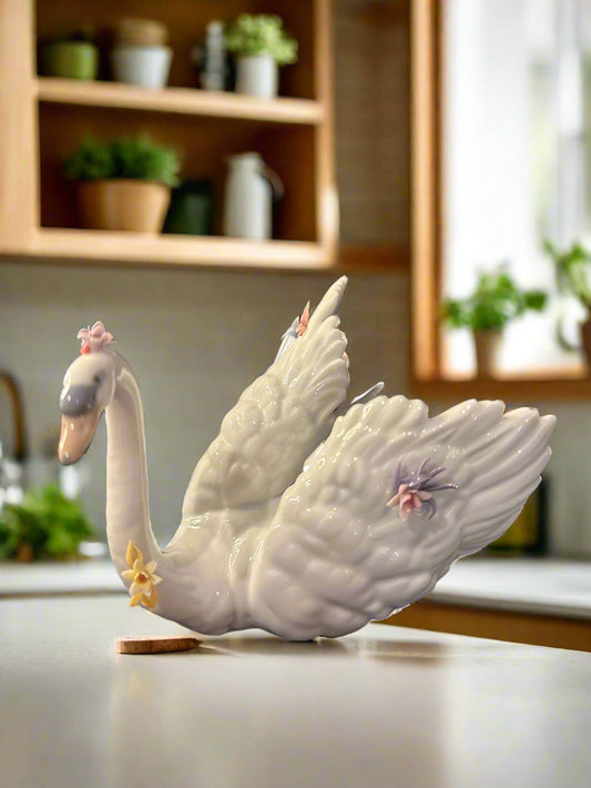 Lladro White Swan with Flowers Figurine #6499 In Box