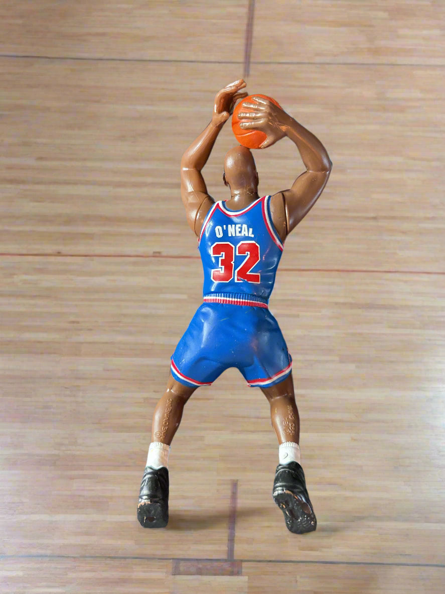 Kenner NBA Shaq ATTAQ All-Star Shaquille O'Neil Figure Basketball Space Jam