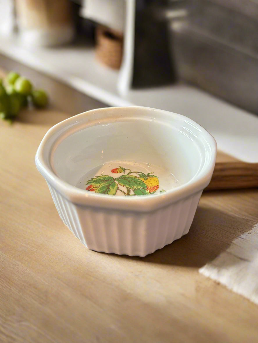 Royal Worcester Evesham Oven to Tableware Strawberry and Butterflies Ramekin 2" x 4"